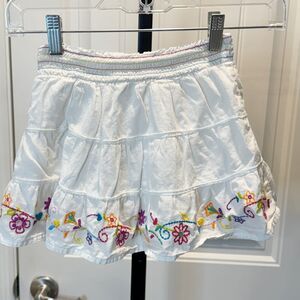 The Children's Place Embroidered Skort Size 4T White Lined Ruffled Floral
